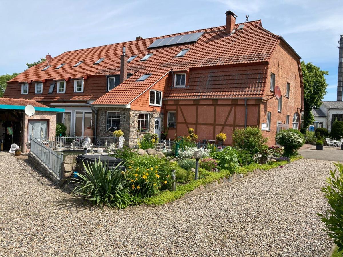 Landhausidyll Ferienwohnung Grundshagen Buitenkant foto