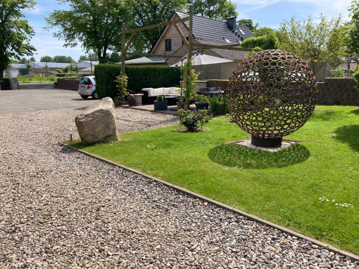 Landhausidyll Ferienwohnung Grundshagen Buitenkant foto